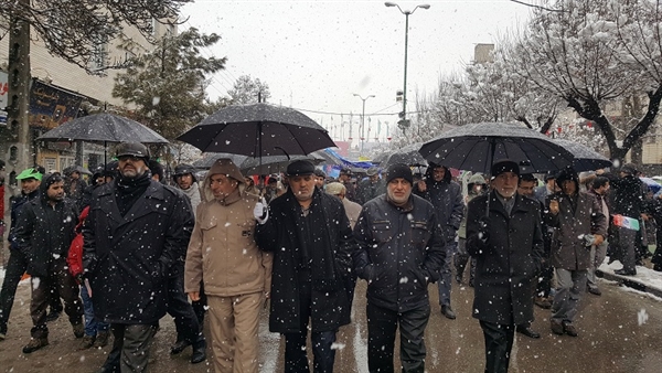 حضور مدیر،کارکنان و کارگزاران حج و زیارت استان همدان در مراسم راهپیمایی 22 بهمن 1395